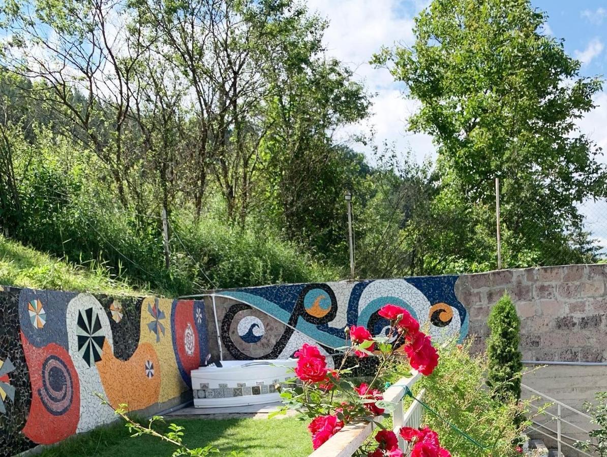 Dilijan Duplex Villa Bagian luar foto